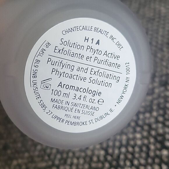 Chantecaille Purifying and Exfoliating Phytoactive Solution 100ML Used - Picture 7 of 8